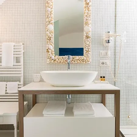 Casa Boutique By 5 Senses קאפרי
