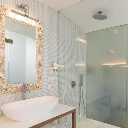 Casa Boutique By 5 Senses בית נופש קאפרי